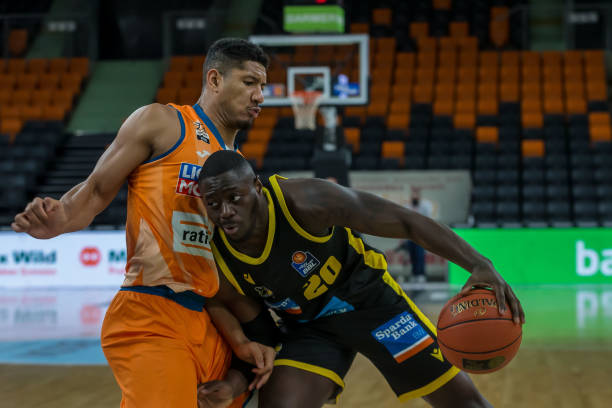 面对接连的 面对接连的